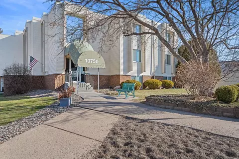 10750 Rockford Rd #313, Plymouth, MN 55442