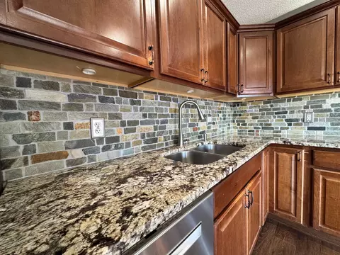 Kitchen - 9919 129th Ave N, Champlin, MN 55316 photo 2 of 3