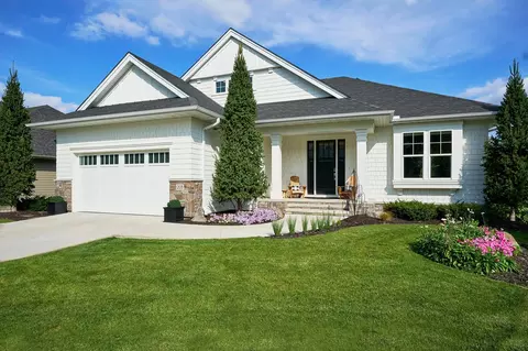 208 Byrondale Ave, Wayzata, MN 55391