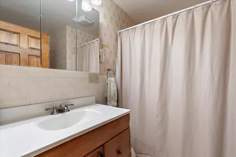 Bath - 4803 White Pine Rd, Garrison, MN 56450 photo 1 of 2
