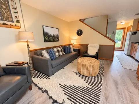 Living - 511 Moose Mountain Dr, Tofte, MN 55615 photo 3 of 5