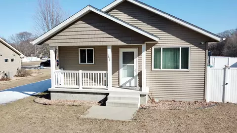 1814 Clearwater Rd, Saint Cloud, MN 56301