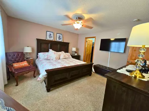 Bedroom - 2337 Webb Forest Ct NW, Hackensack, MN 56452 photo 2 of 2