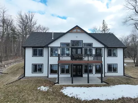 9745 Pine Point Rd NW, Walker, MN 56484