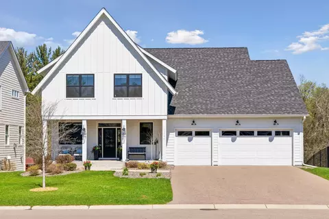 11724 Azure Ln, Inver Grove Heights, MN 55077