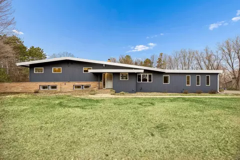 14122 Prairie Rd NW, Andover, MN 55304