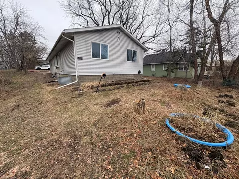Exterior - 506 7th Ave NE, Brainerd, MN 56401 photo 2 of 3