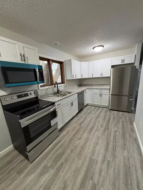 Kitchen - 506 7th Ave NE, Brainerd, MN 56401 photo 1 of 2
