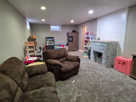 Other - 301 SE 3rd Ave SE, Pipestone, MN 56164 photo 3 of 5