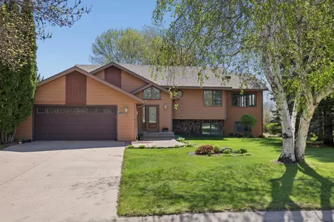613 24th St SE, Willmar, MN 56201