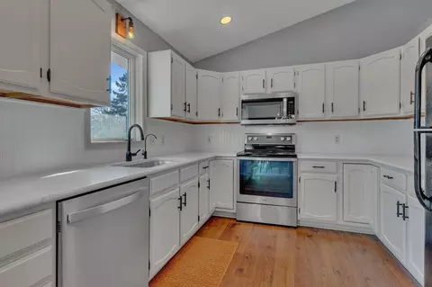 Kitchen - 809 25th Ave SW, Willmar, MN 56201 photo 1 of 1