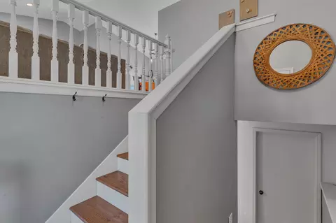 Entry Way - 809 25th Ave SW, Willmar, MN 56201 photo 1 of 3