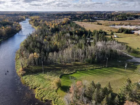 2700 Glenwood Dr, Grand Rapids, MN 55744