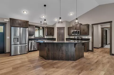 Kitchen - 11940 Fiber Dr, Baxter, MN 56425 photo 1 of 4