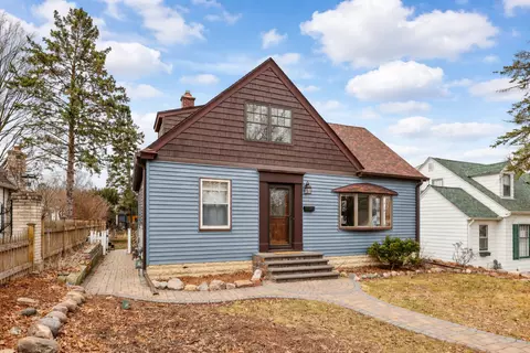 870 Parkview Ave, Saint Paul, MN 55117