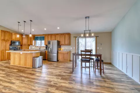 Dining - 655 Christensen Ct, Mapleton, ND 58059 photo 2 of 4