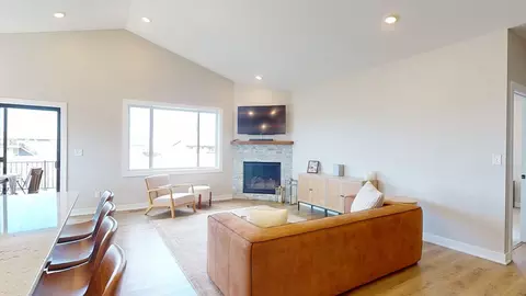 2018 Douglas Trail Dr SE, Pine Island, MN 55963