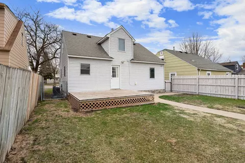 Exterior - 1001 8th Ave SW, Austin, MN 55912 photo 6 of 10