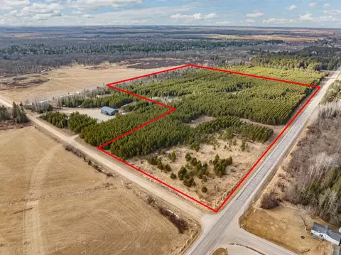 34882 Scenic Hwy, Bovey, MN 55709