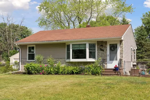 549 Doris Ave, Shoreview, MN 55126
