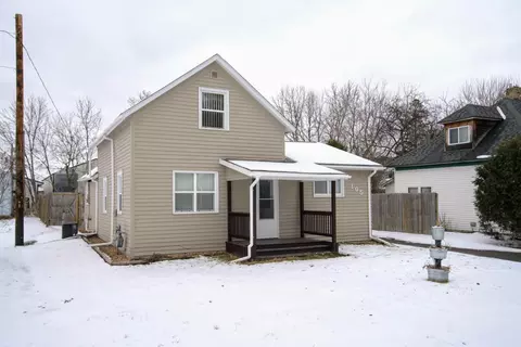 105 3rd St SE, Hinckley, MN 55037