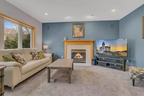 Living - 2706 21st Ave S, Saint Cloud, MN 56301 photo 2 of 5
