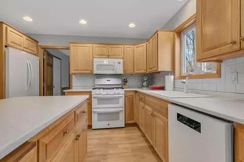 Kitchen - 2706 21st Ave S, Saint Cloud, MN 56301 photo 2 of 4