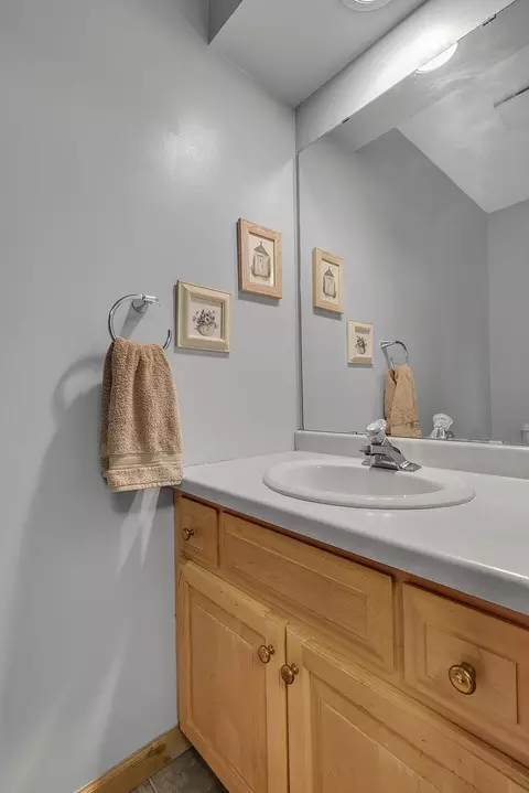 Bath - 2706 21st Ave S, Saint Cloud, MN 56301 photo 5 of 5