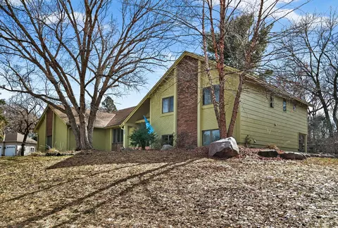 7780 139th Ct, Apple Valley, MN 55124
