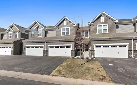 4363 Corn Silk Ln, Woodbury, MN 55129