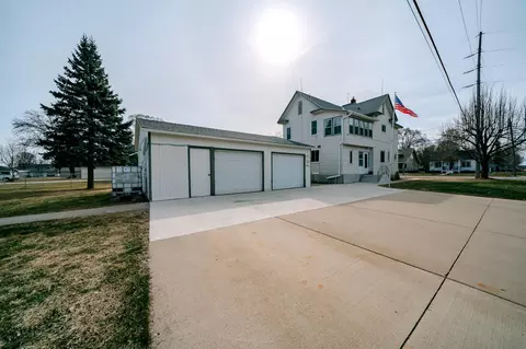 201 E Minnesota St, Saint Joseph, MN 56374