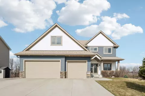 926 Bluff Heights Dr SE, Lonsdale, MN 55046