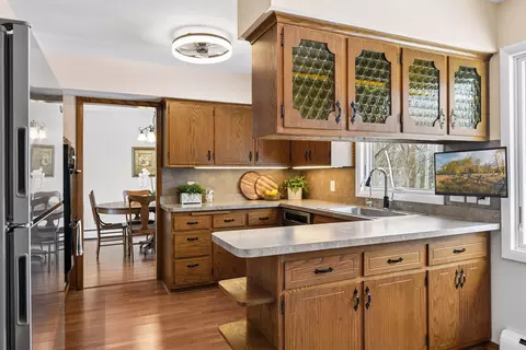 Kitchen - 5730 Echo Rd, Excelsior, MN 55331 photo 2 of 8