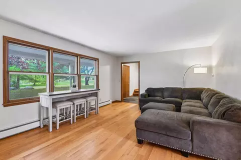 Living - 6325 Wood Hill Ln, Maple Plain, MN 55359 photo 4 of 4