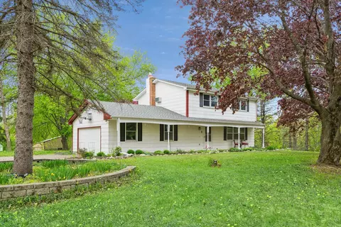 Exterior - 6325 Wood Hill Ln, Maple Plain, MN 55359 photo 7 of 12