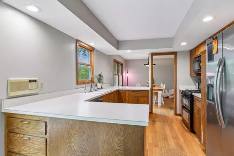 Kitchen - 6325 Wood Hill Ln, Maple Plain, MN 55359 photo 3 of 5