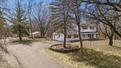 Exterior - 6325 Wood Hill Ln, Maple Plain, MN 55359 photo 2 of 12