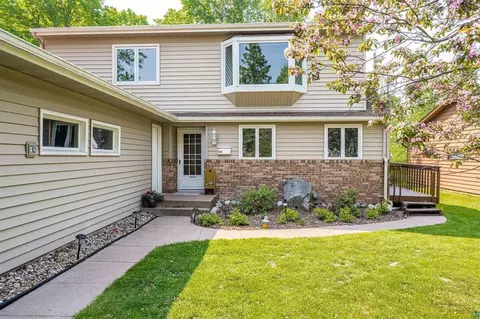 Exterior - 540 W Redwing St, Duluth, MN 55803 photo 3 of 12