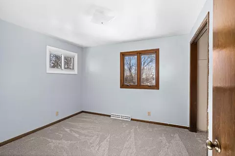 Bedroom - 540 W Redwing St, Duluth, MN 55803 photo 10 of 10