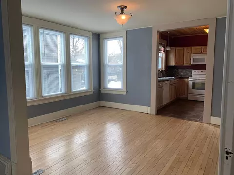 Living - 1342 3rd Ave S, Fargo, ND 58103 photo 2 of 7