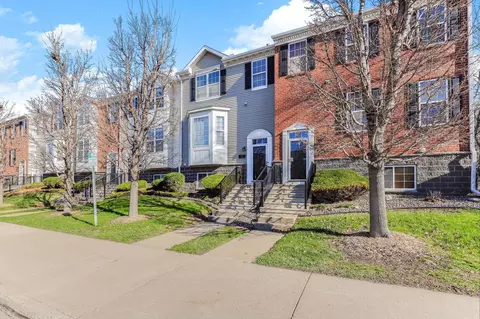 727 2nd St NE, Hopkins, MN 55343