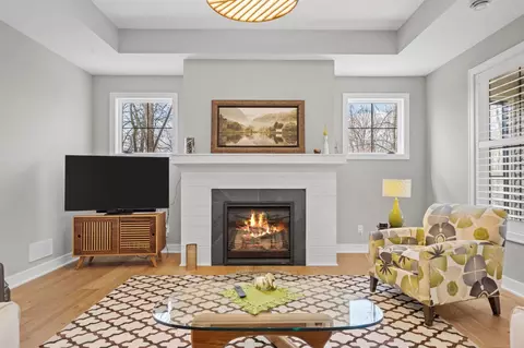 25460 Park Ln, Excelsior, MN 55331 photo 5