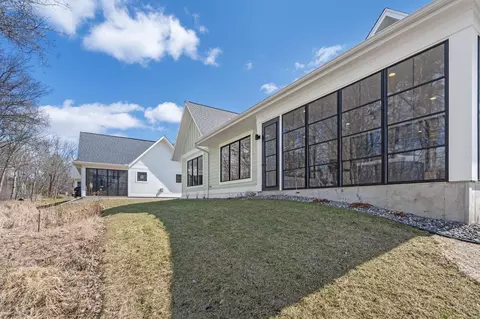 25460 Park Ln, Excelsior, MN 55331 photo 49
