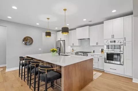 25460 Park Ln, Excelsior, MN 55331 photo 7