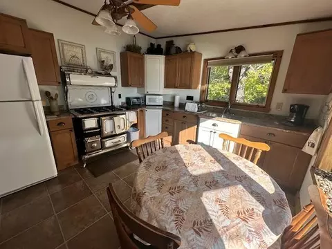 Kitchen - 2734 Bear Island River Rd, Ely, MN 55731 photo 2 of 5