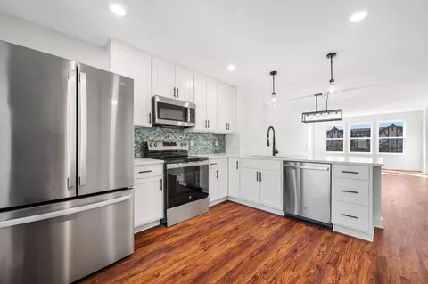 2604 Golden Valley Rd, Minneapolis, MN 55411