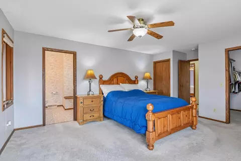 Bedroom - 10001 Beard Ave S, Bloomington, MN 55431 photo 2 of 6