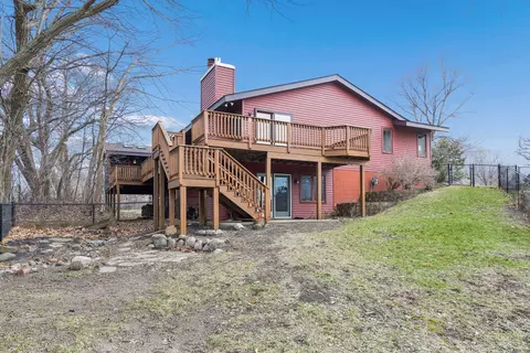 Exterior - 10001 Beard Ave S, Bloomington, MN 55431 photo 5 of 12