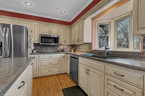 Kitchen - 14 Pandolfo Pl, Saint Cloud, MN 56303 photo 3 of 5