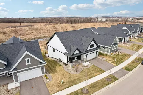 6621 Harvest Trl, Chaska, MN 55318